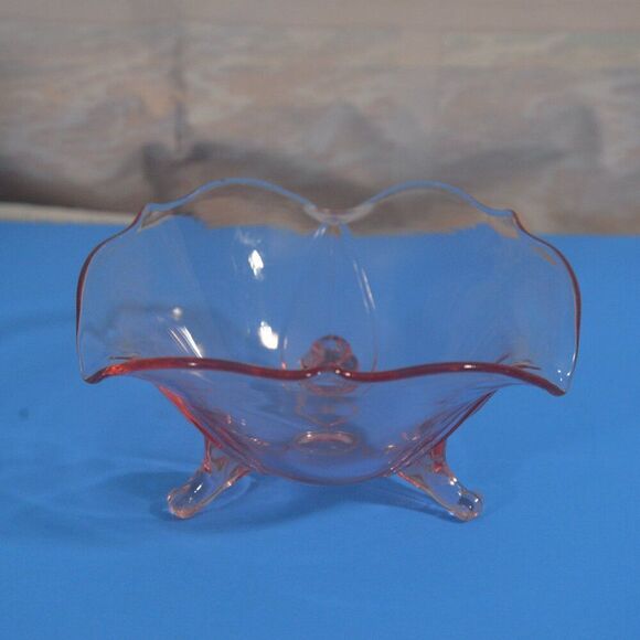 Vintage Pink Glass Bowls 3 Footed Set of 2 - Picture 3 of 4